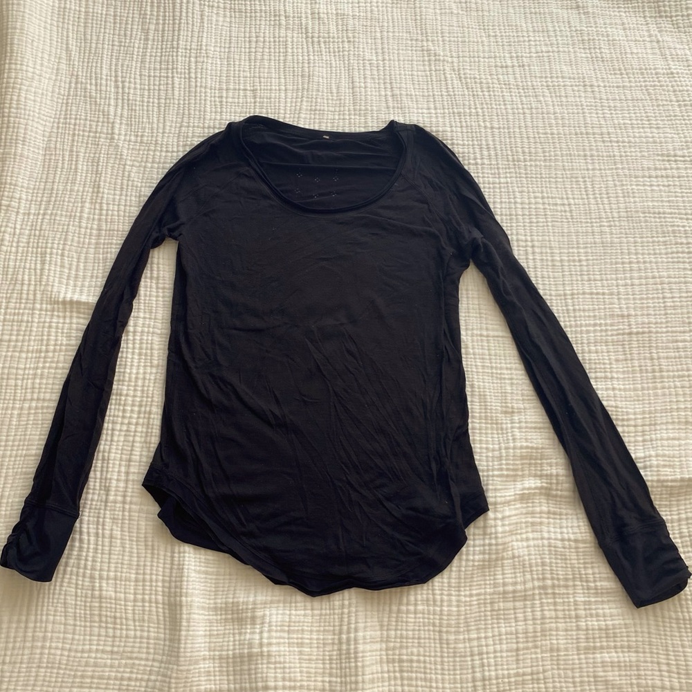 Lululemon black long sleeve